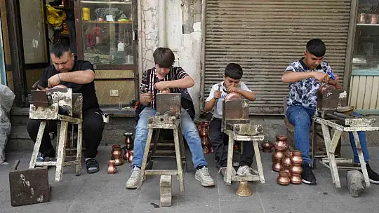 Dayıdan yeğenlerine bakırcılık mirası