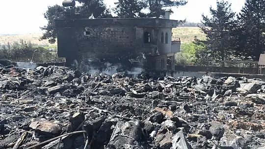 Depo yangınında 2 milyon dolarlık malzeme kül oldu