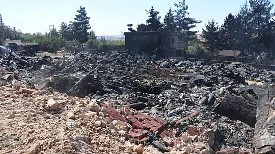 Depo yangınında 2 milyon dolarlık malzeme kül oldu