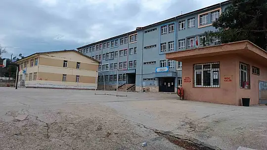 Deprem bölgesi İslahiye'de eğitim başlamadı
