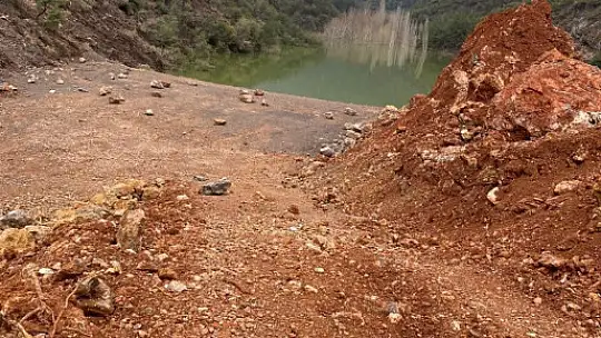 Deprem bölgesinde doğal göl paniği