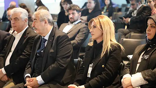 Deprem bölgesindeki yerel üretici potansiyel alıcılarla buluşuyor