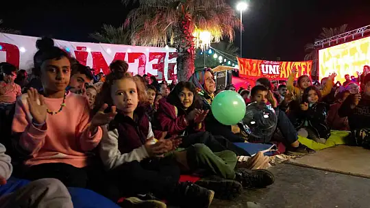 Deprem stresini Ramazan sokağında atıyorlar