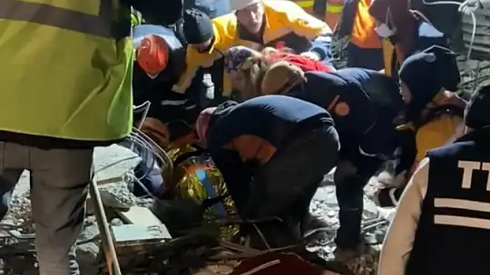 Depremde 45 kişiye mezar olan bina ile ilgili şok iddianame