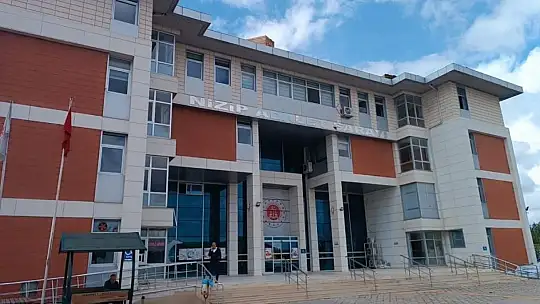 Depremde 51 kişinin öldüğü Furkan Apartmanı davasında karar çıktı, adliyede ortalık karıştı