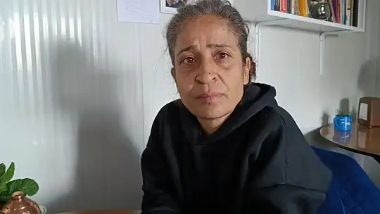 Depremde oğlunu kaybeden anne, umudunu kafede yaşatıyor