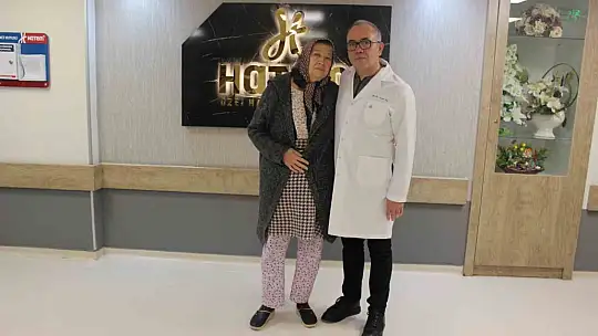 Depremde omurgası kırılan hasta sağlığına kavuştu