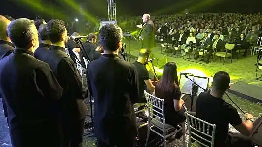 Depremde üyelerini kaybeden Antakya Medeniyetler Korosu'ndan Gaziantep'te konser