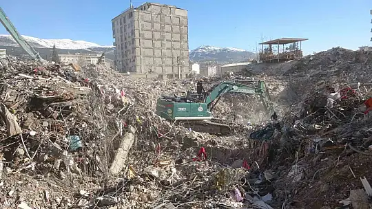 Depremin 11'inci gününde Kahramanmaraş'ın son durumu havadan görüntülendi