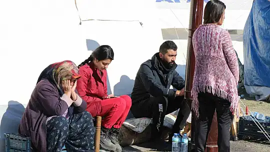 Depremlerde en fazla hasar alan ilçelerin başında gelen Nurdağı, havadan görüntülendi