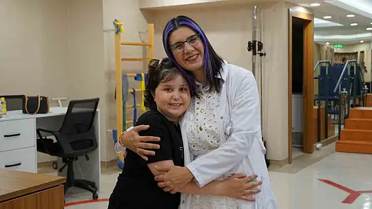 Depremzede çocuk Medical Point'te sağlığına kavuştu