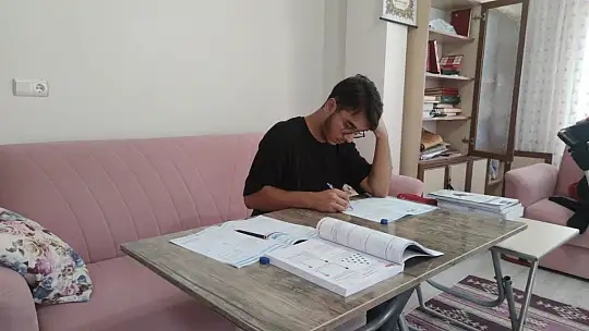 Depremzede kardeşlerin eğitim başarısı