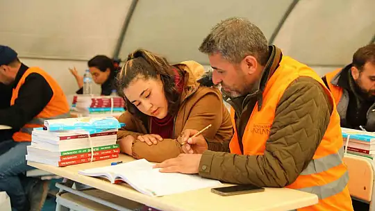 Depremzede öğrencilere verilecek desteğin detayları açıklandı