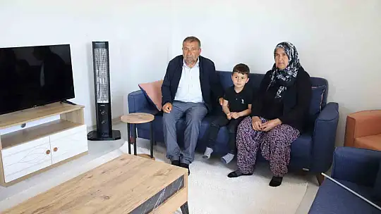 Depremzedeler yeni yuvalarında buruk sevinç yaşıyor