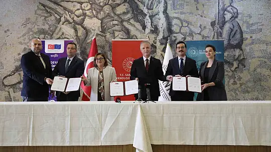 Depremzedelere sosyal girişim desteği