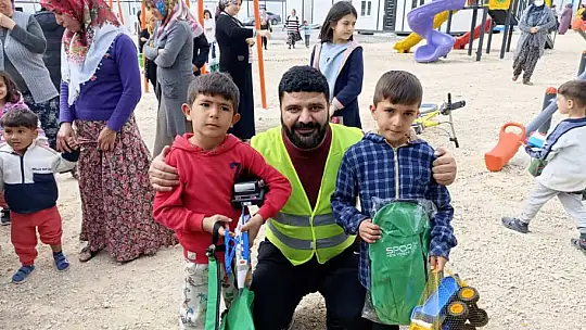 Depremzedelere ücretsiz tıraş