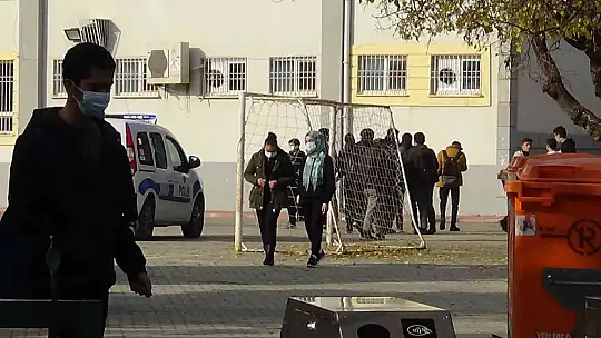 Ders arasında okulun penceresinden atlayan kız öğrenci yaralandı