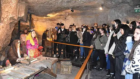 Destansı mücadele milli mücadelede anlatıldı