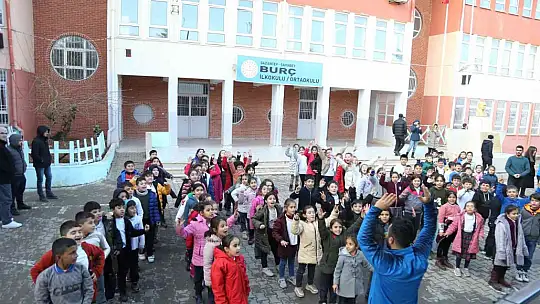 Dezavantajlı çocuklar için mobil eğlence