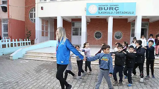 Dezavantajlı çocuklar için mobil eğlence