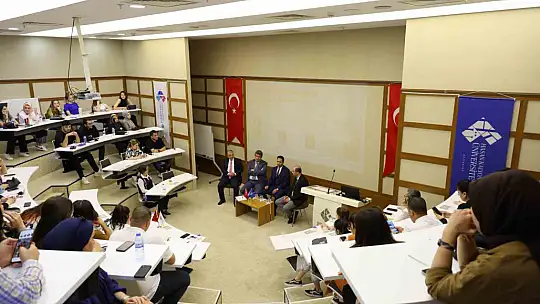 Dijitalleşme ve alternatif turizm HKÜ'de konuşuldu