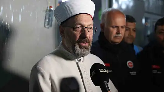 Diyanet İşleri Başkanı Erbaş, Islahiye'de konteyner kent ve koordinasyon merkezini ziyaret etti