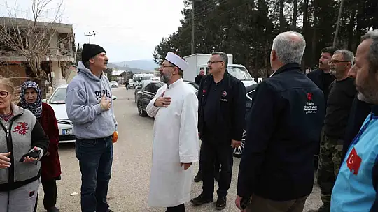 Diyanet İşleri Başkanı Erbaş, Nurdağı'nda konteyner kenti ziyaret etti