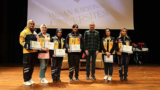 Doğal Afet ve Savaş Durumlarında Paramediklerin rolü HKÜ'de konuşuldu
