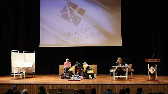 Doğal Afet ve Savaş Durumlarında Paramediklerin rolü HKÜ'de konuşuldu