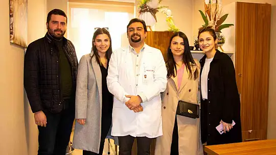 Doktorun kafedeki ilk müdahalesi ile hayata döndü