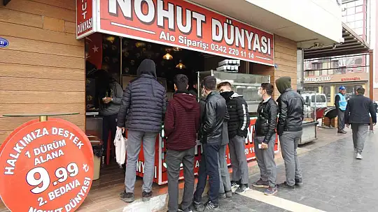 Dolar düştü, nohut dürümde kampanya başladı