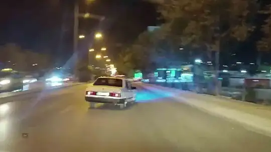 Drift attı, cezası ağır oldu: Otomobil trafikten men edildi