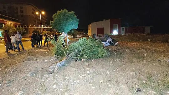 Düğün dönüşü otomobil takla attı: 2 yaralı