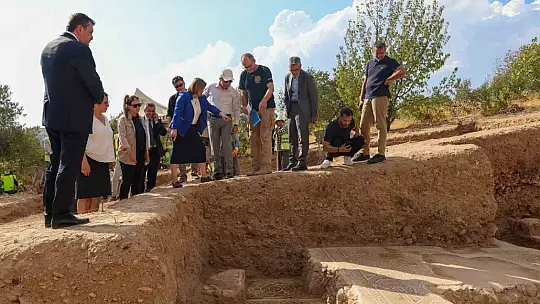 Dülük Antik Kenti'ndeki kazı çalışmalarının yıl geneline yayılması hedefleniyor