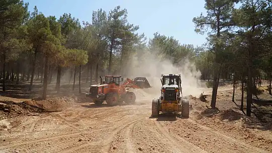 Dülükbaba'nın yolları genişletiliyor