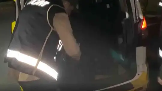 Durdurulan araçtan 10 kilo 500 gram esrar çıktı