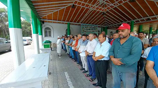 Düştüğü havuzda boğulan minik Duru defnedildi
