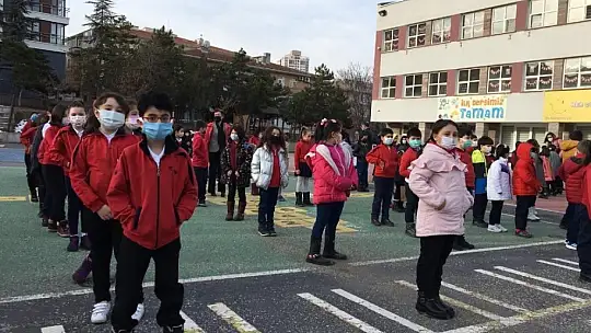 Düşük ve orta riskli bölgelerde yüz yüze eğitim başladı