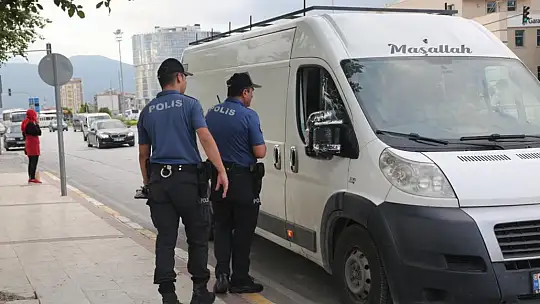 Düzensiz göçle mücadele operasyonlarında bin 543 düzensiz göçmen yakalandı