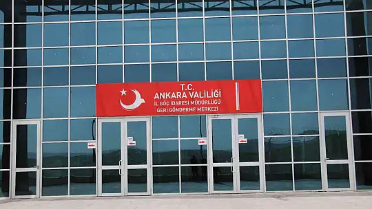Düzensiz göçmenler ülkelerine Göçmen Geri Gönderme Merkezleri'nden böyle gönderiliyor