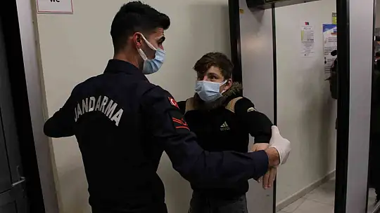 Düzensiz göçmenler ülkelerine Göçmen Geri Gönderme Merkezleri'nden böyle gönderiliyor