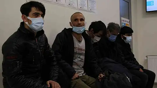 Düzensiz göçmenler ülkelerine Göçmen Geri Gönderme Merkezleri'nden böyle gönderiliyor