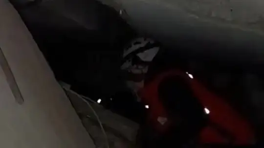 Ekiplere seslenen anne ve kızı enkazdan çıkarıldı