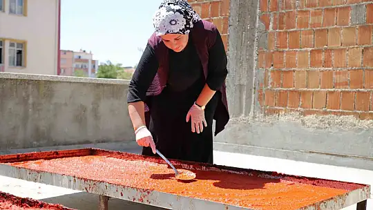 Ekmek paralarını acıdan çıkarıyorlar