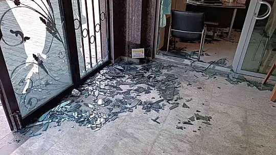 Elektrik yüklemesi yapmayan yöneticiye EYP'li saldırı