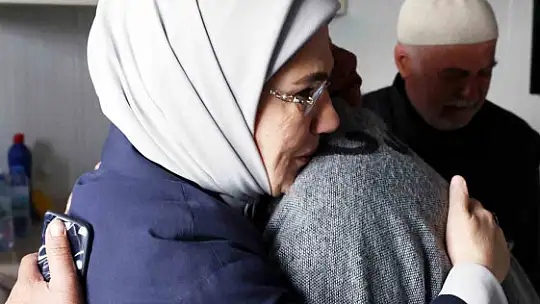 Emine Erdoğan, BM Habitat İcra Direktörü Sharif ile deprem bölgesine gitti