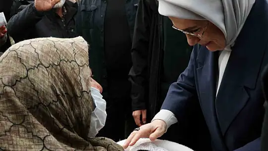 Emine Erdoğan, BM Habitat İcra Direktörü Sharif ile deprem bölgesine gitti