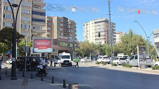 Emniyet Müdürlüğü yakınlarında bomba paniği