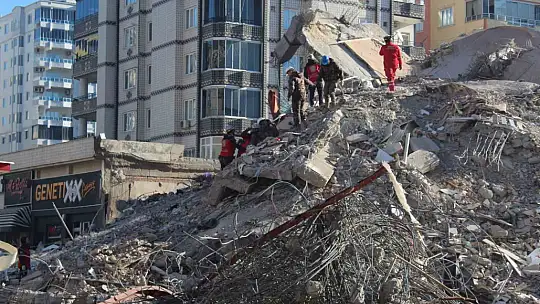 Emre apartmanında 72 saat sonra umutlar yeniden yeşerdi