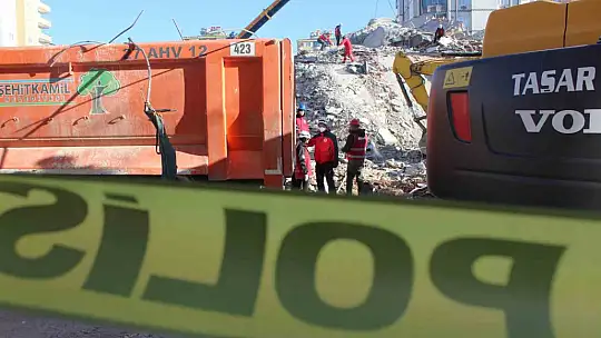 Emre apartmanında 72 saat sonra umutlar yeniden yeşerdi